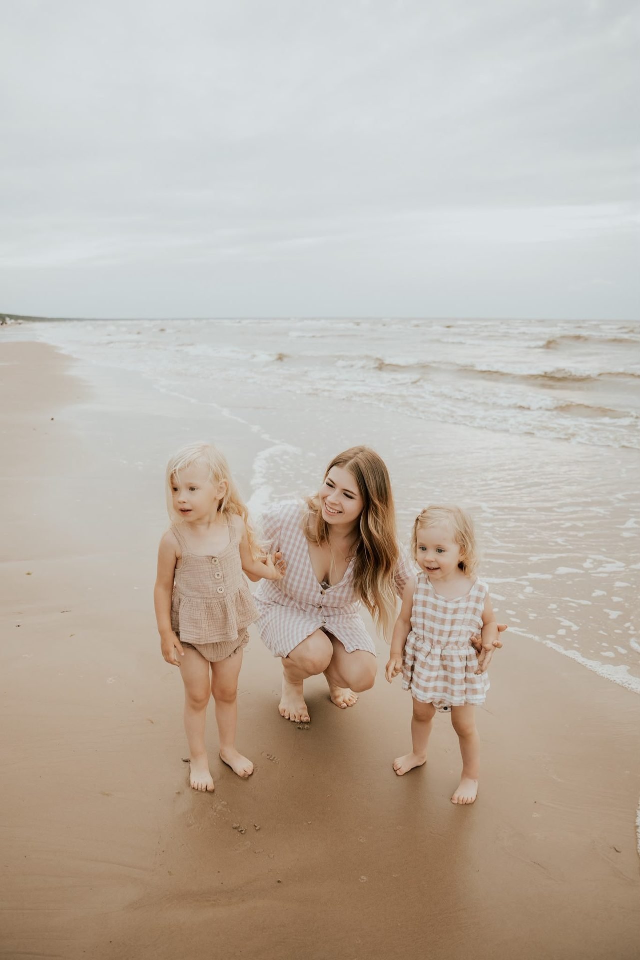 Summer Family Photoshoot Along the Jurmala Coast